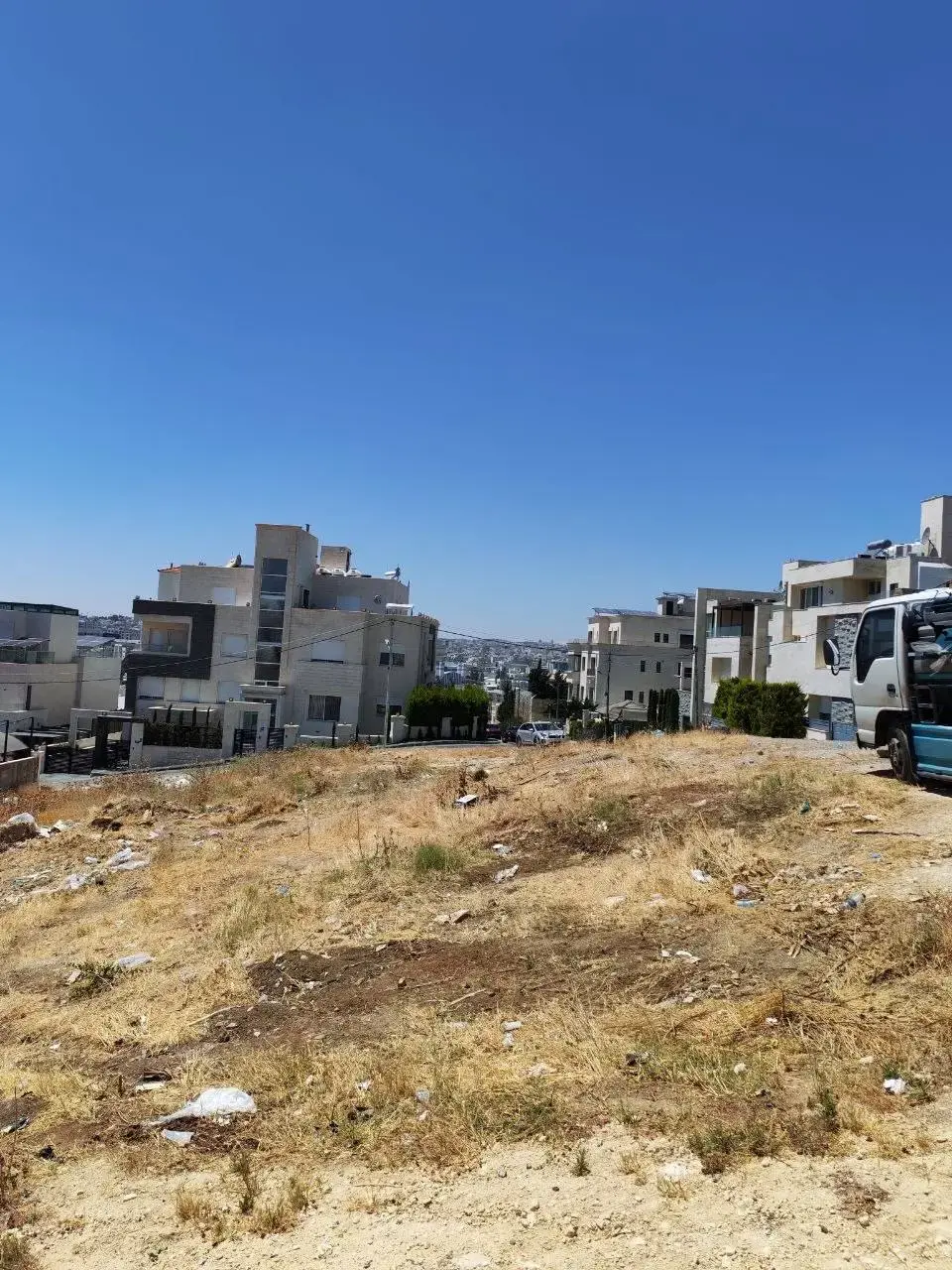 Hijjar Al Nawabilsa basin, Al Thuheir: 750 m² Residential B plot in west Amman