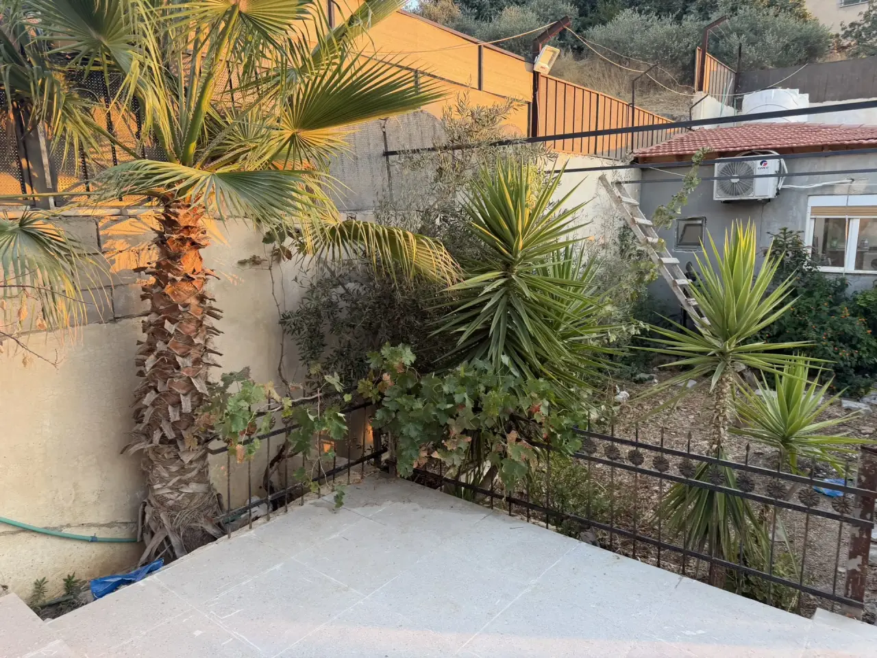 Land for sale in Abu Nsair – photo 2
