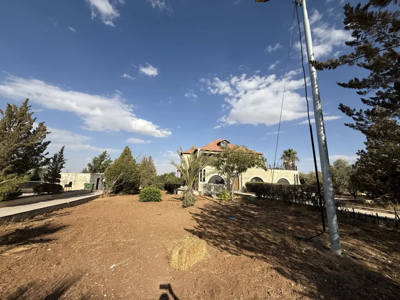 Land for sale in Umm Al-Amad – photo 4