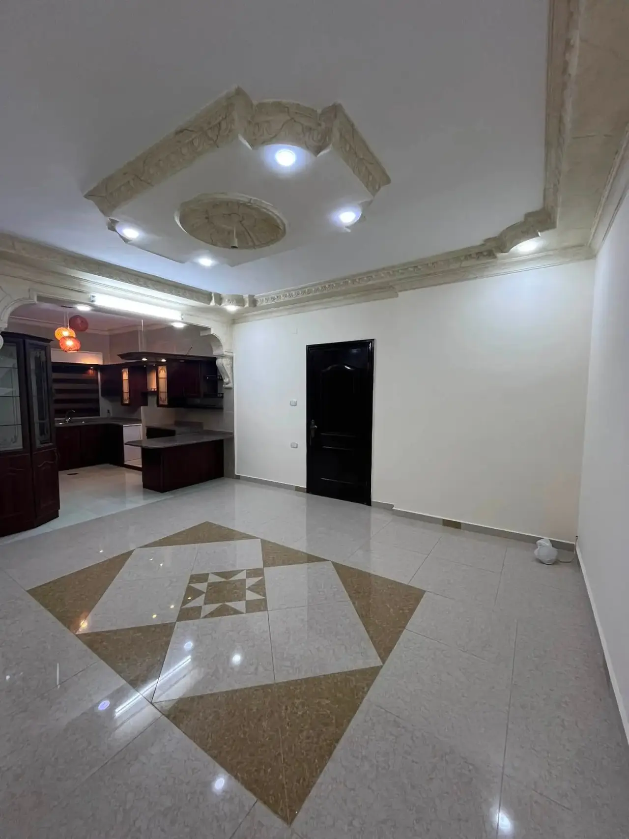 Owner direct: 148 m² first-floor apartment in Al Rahebat Al Wardiah, Irbid