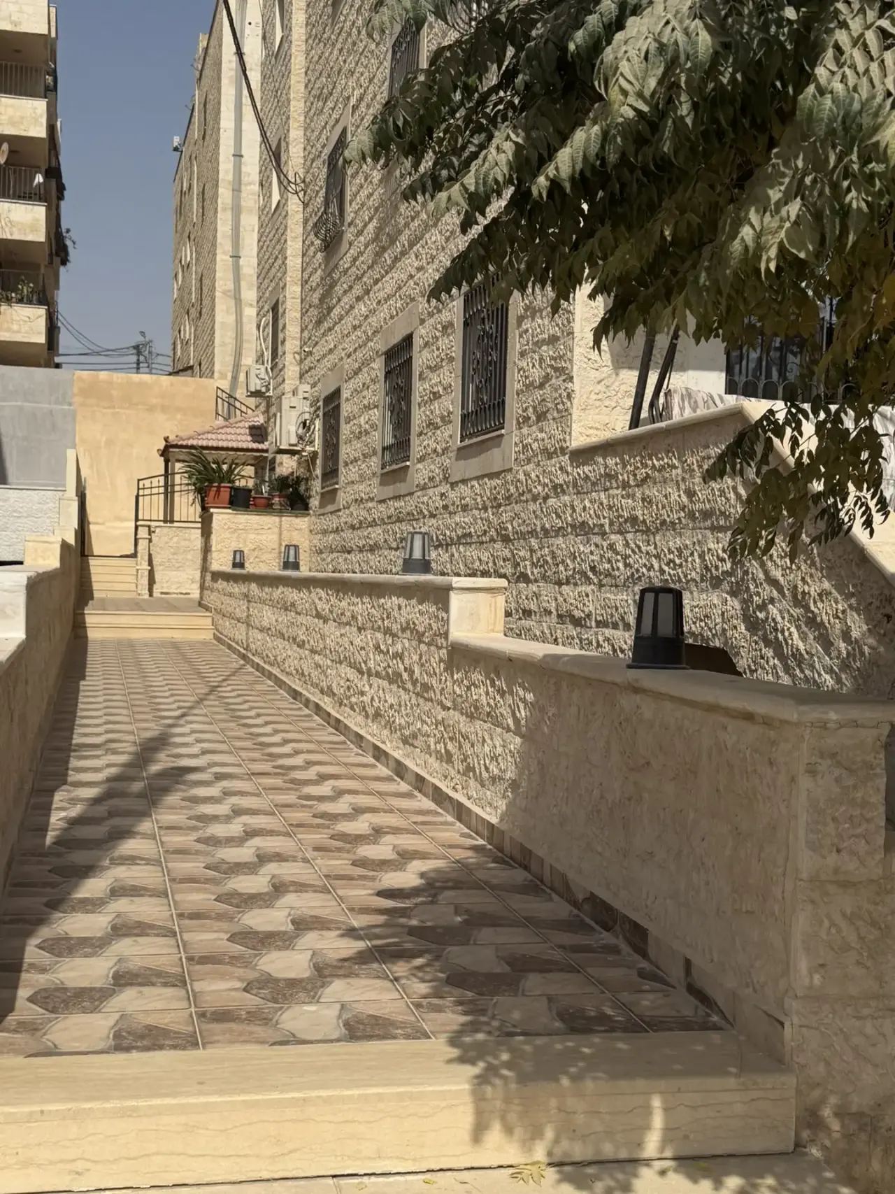 150 m² first-floor apartment for sale near Al Bashar school, Al Rahebat, Irbid