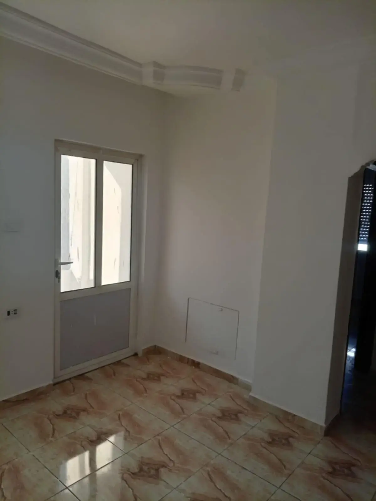 Apartment for sale in University Street – photo 2