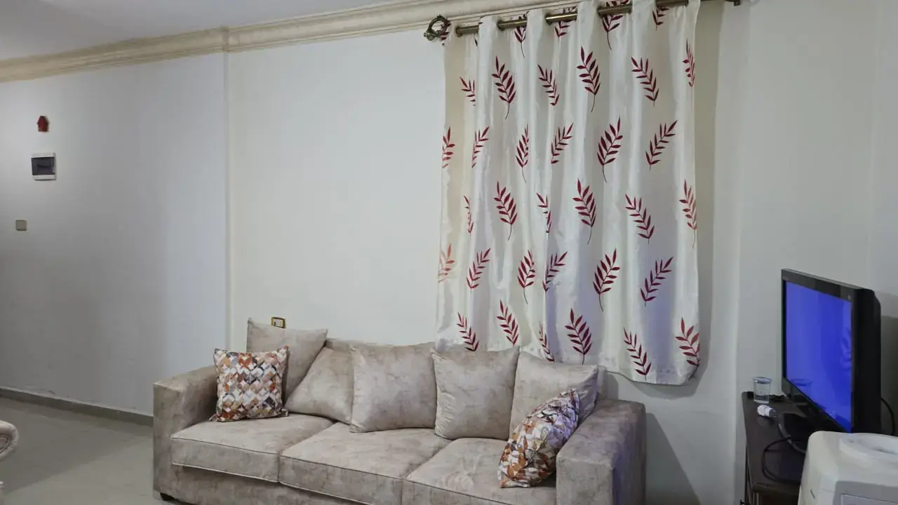 Apartment for sale in University Street – photo 2