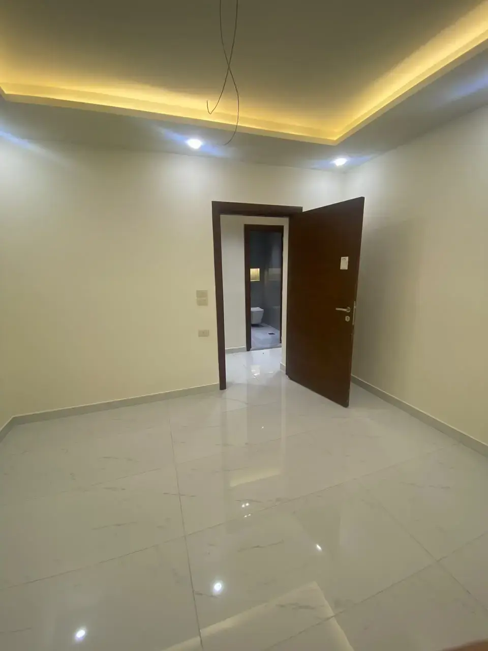 195 m² roof apartment with 200 m² terrace for sale near Al Thaqafa Circle, Irbid