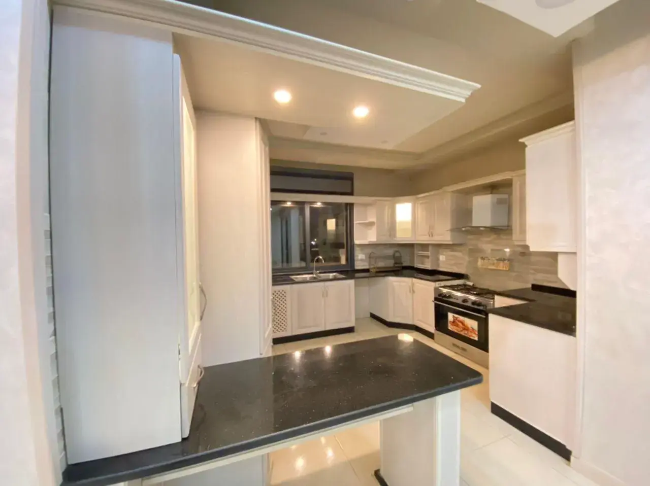 Apartment for rent in Al Rahebat Al Wardiah – photo 10