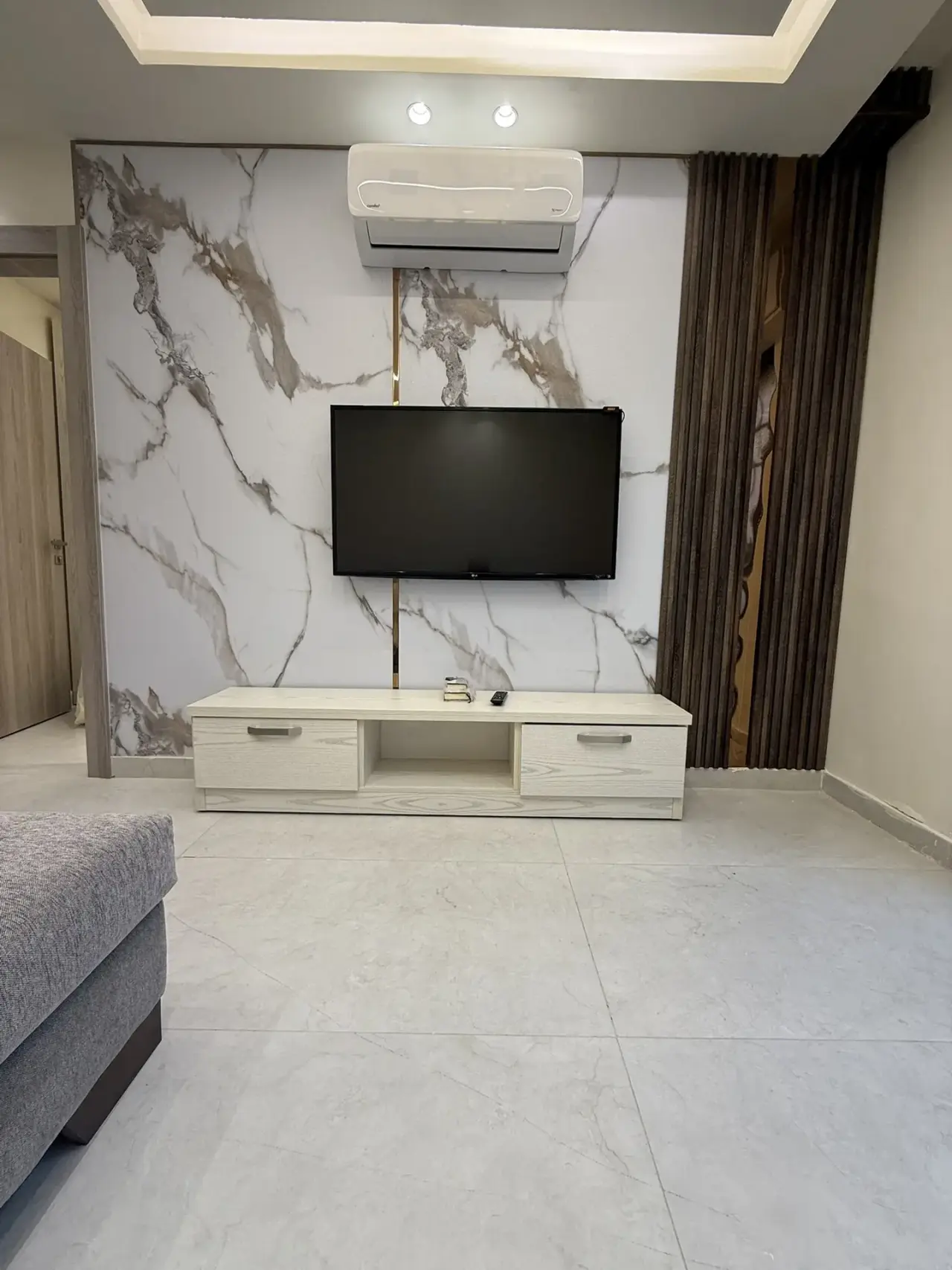Apartment for rent in Hay Al Worood – photo 3