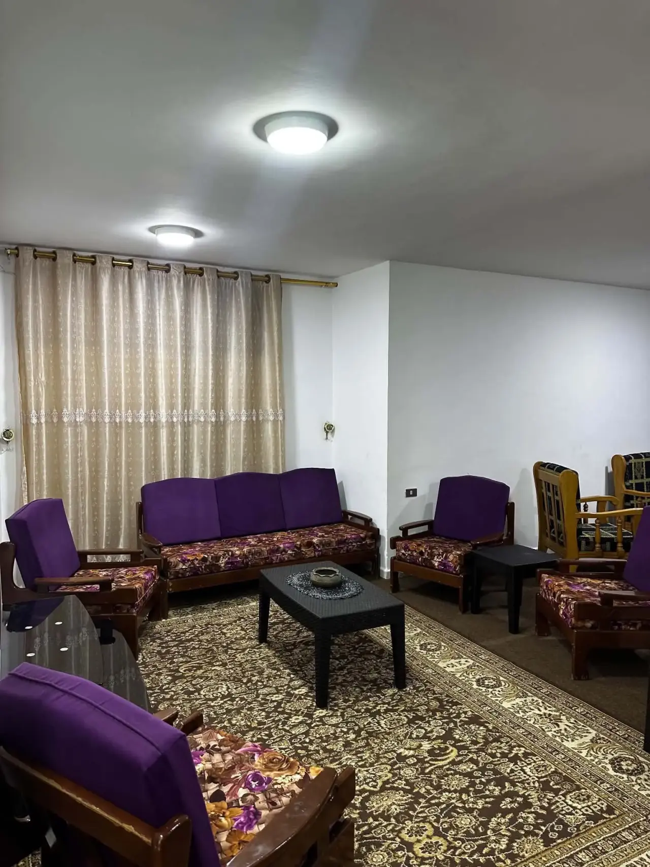 Long-term rent in Hay Al Worood, Irbid: spacious furnished 130 m² lower-level flat