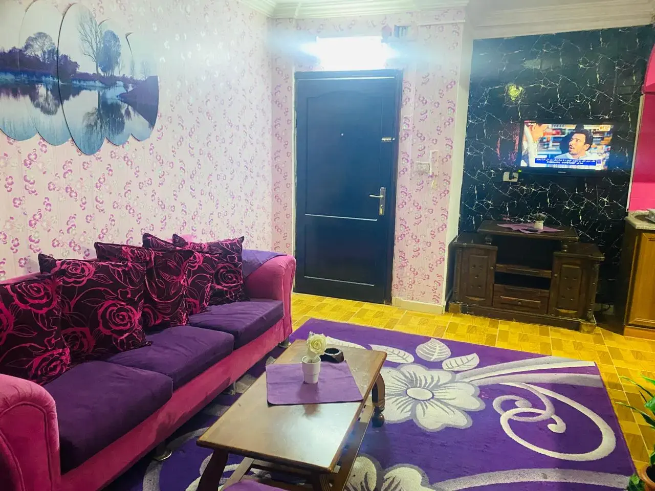 Apartment for rent in University Street – photo 2