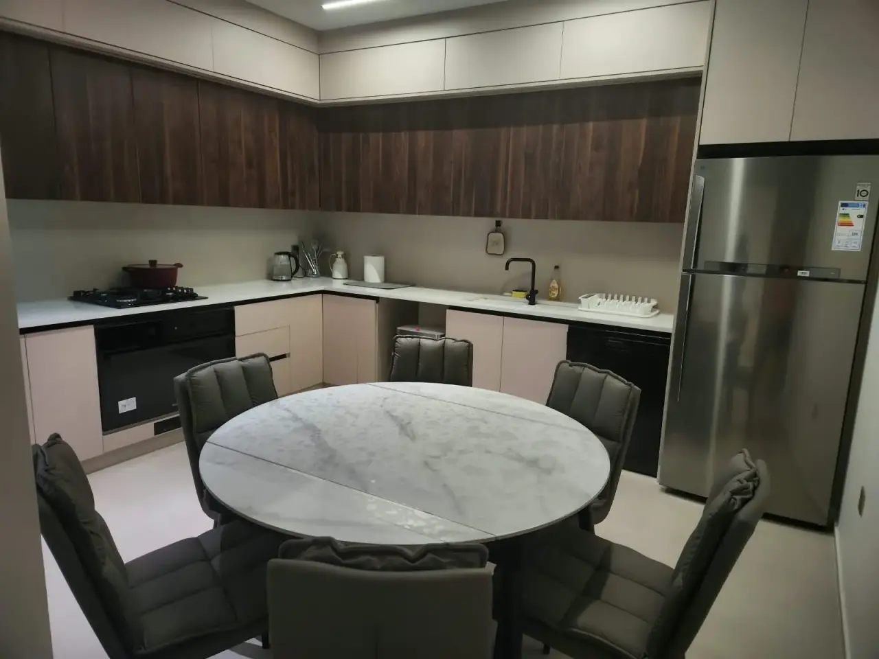 Apartment for rent in Al Husn – photo 10