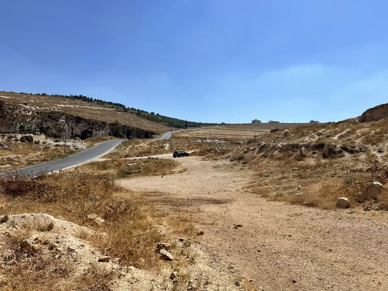 أرض للبيع في Al Husn – صورة 4