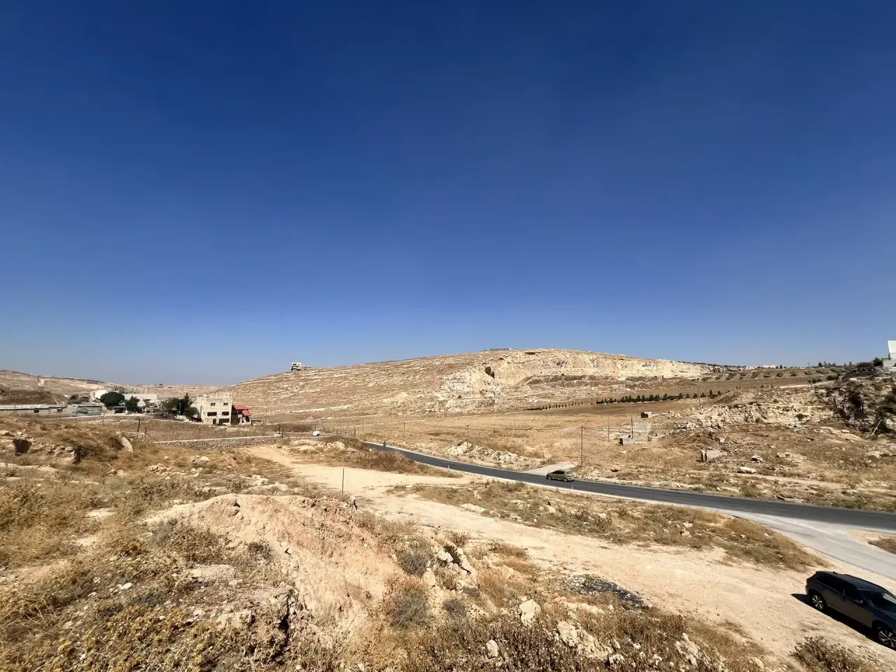 أرض للبيع في Al Husn – صورة 2
