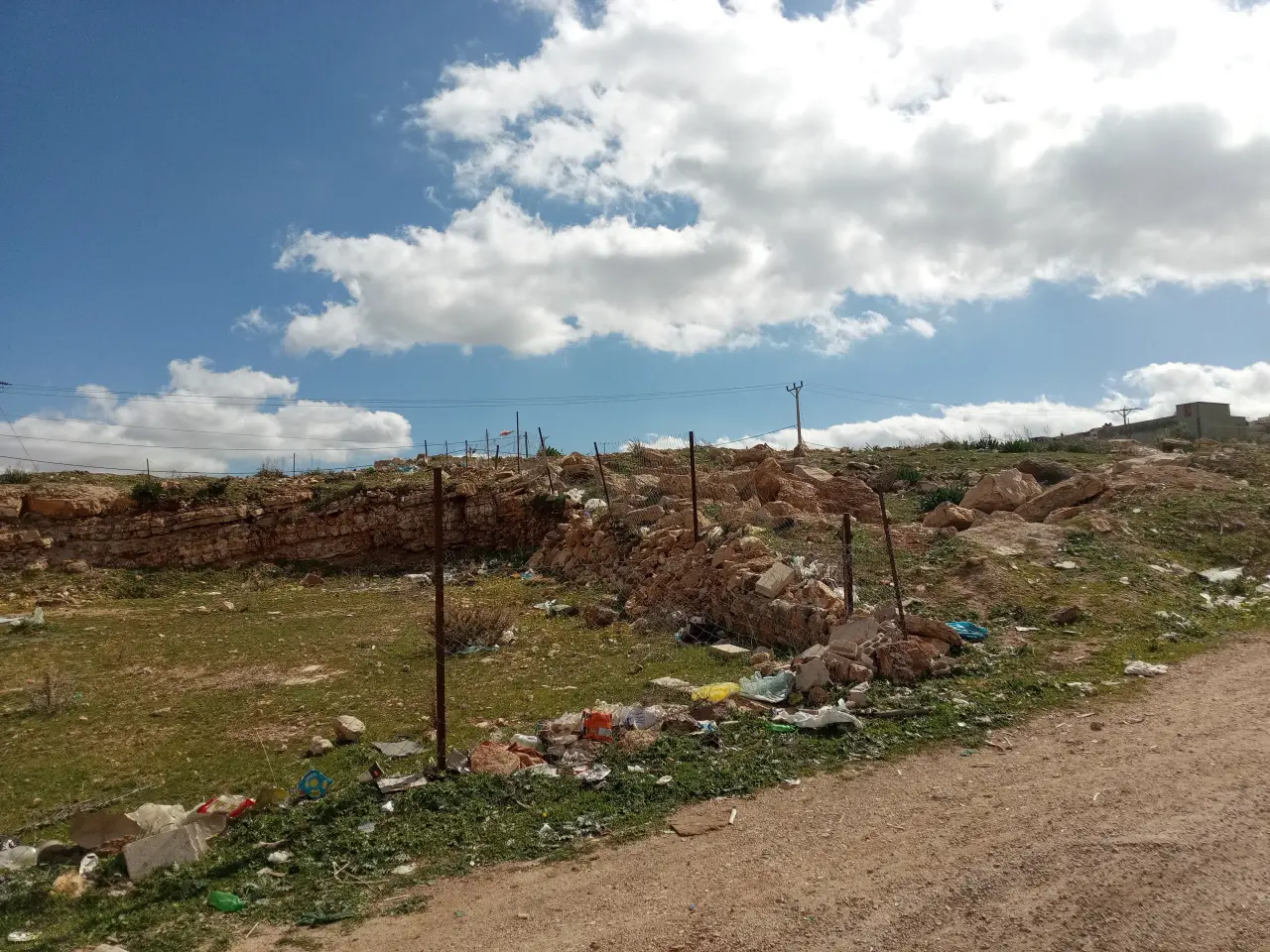Land for sale in Al Husn – photo 2