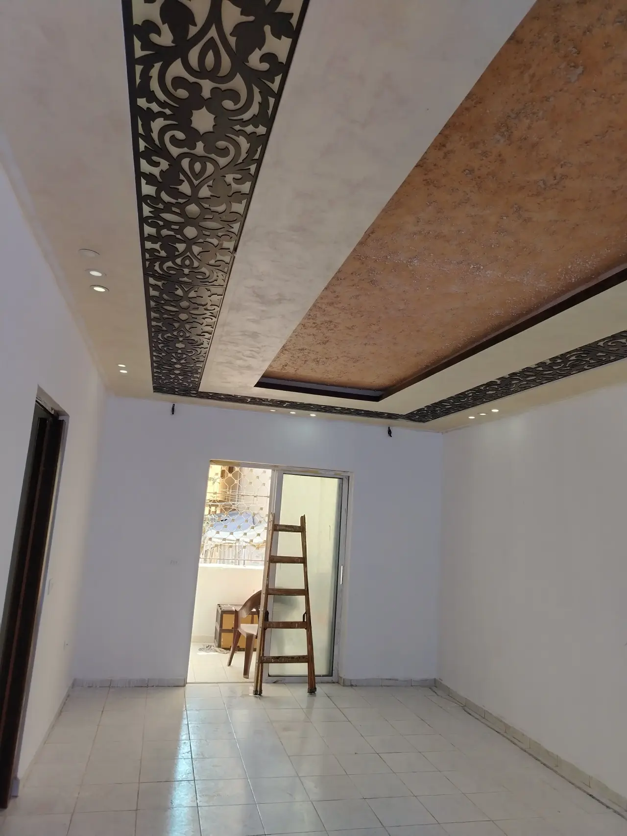 Down payment plus bank-loan transfer for a 2-bedroom flat in Jabal Tareq