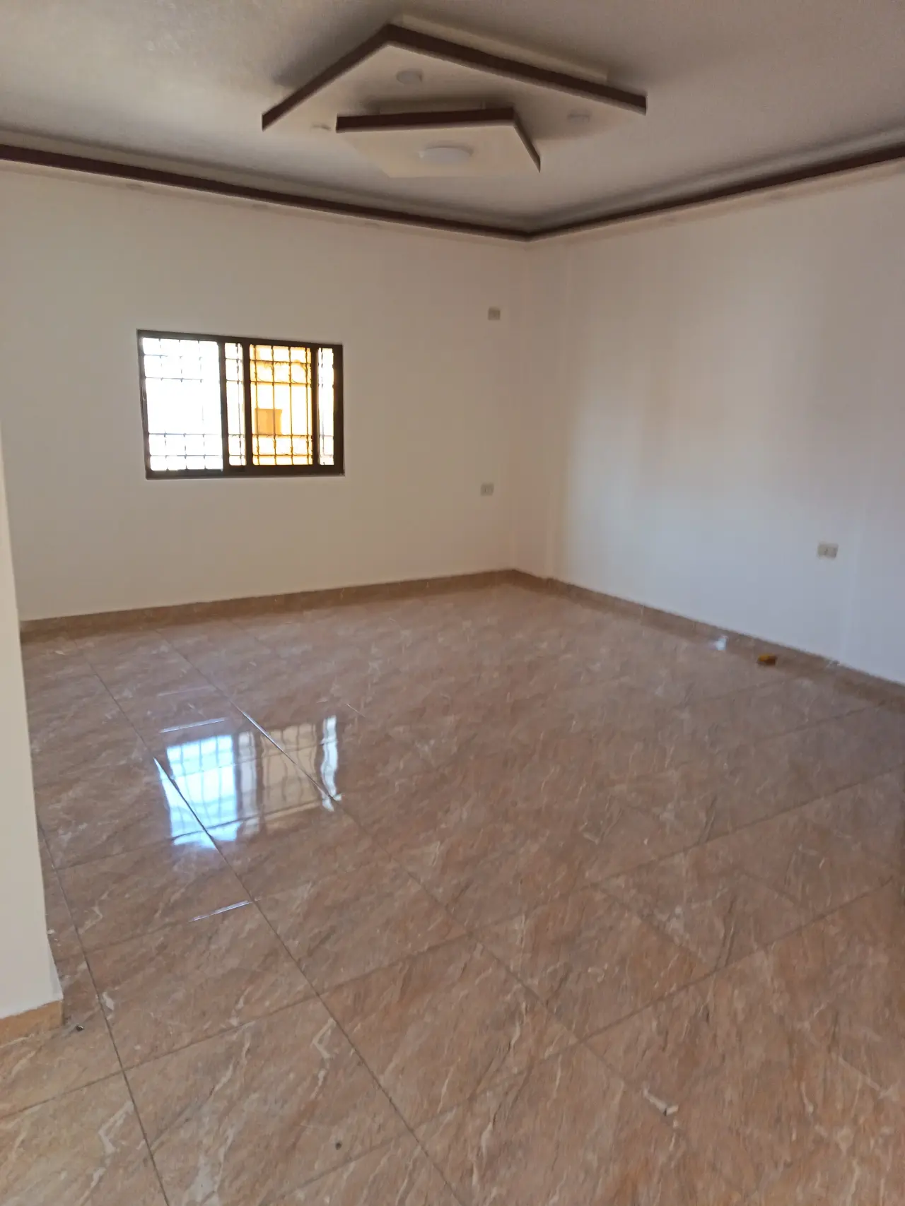 Apartment for sale in Jabal Tareq – photo 2