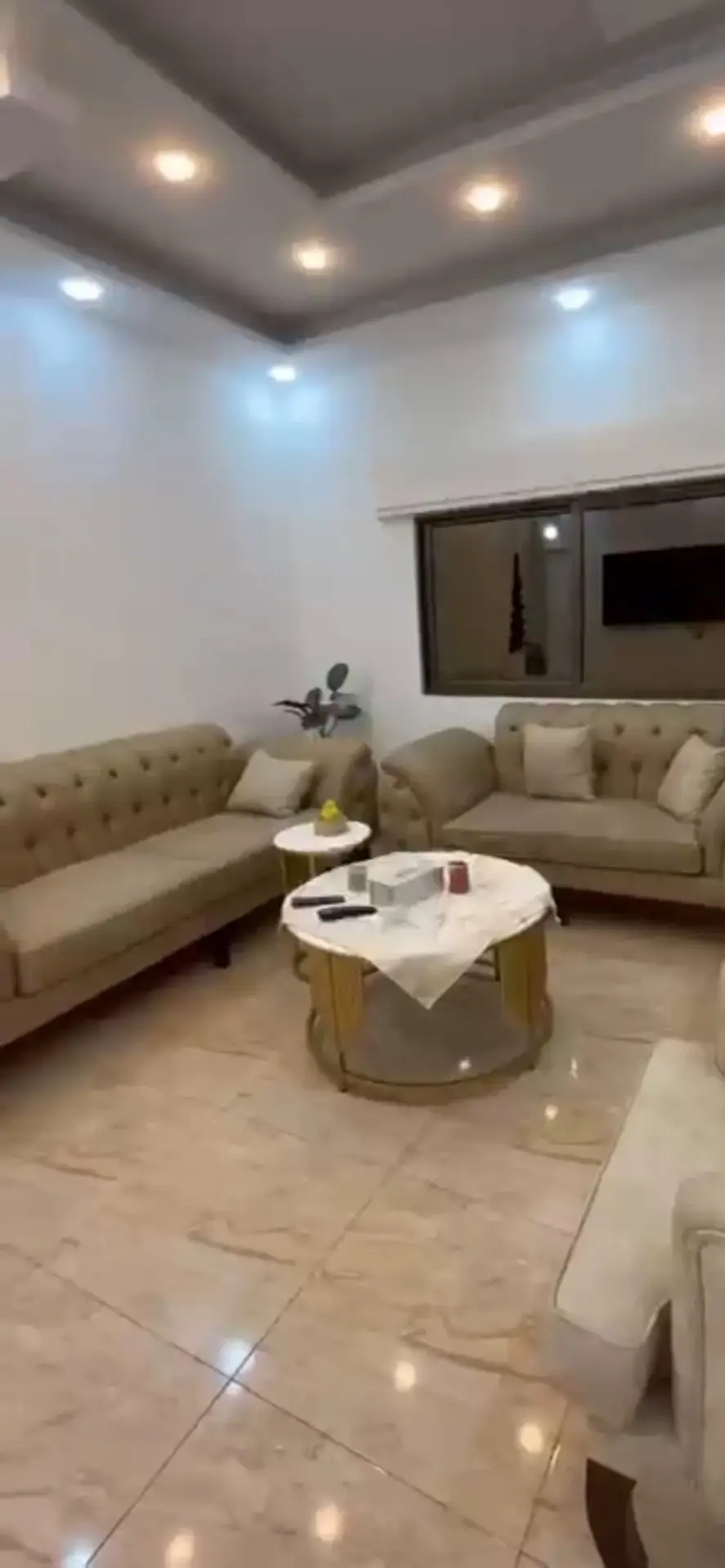 Apartment for rent in Jabal Tareq – photo 2