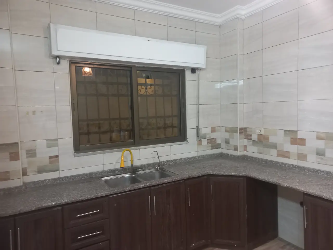 Apartment for rent in Jabal Tareq – photo 8