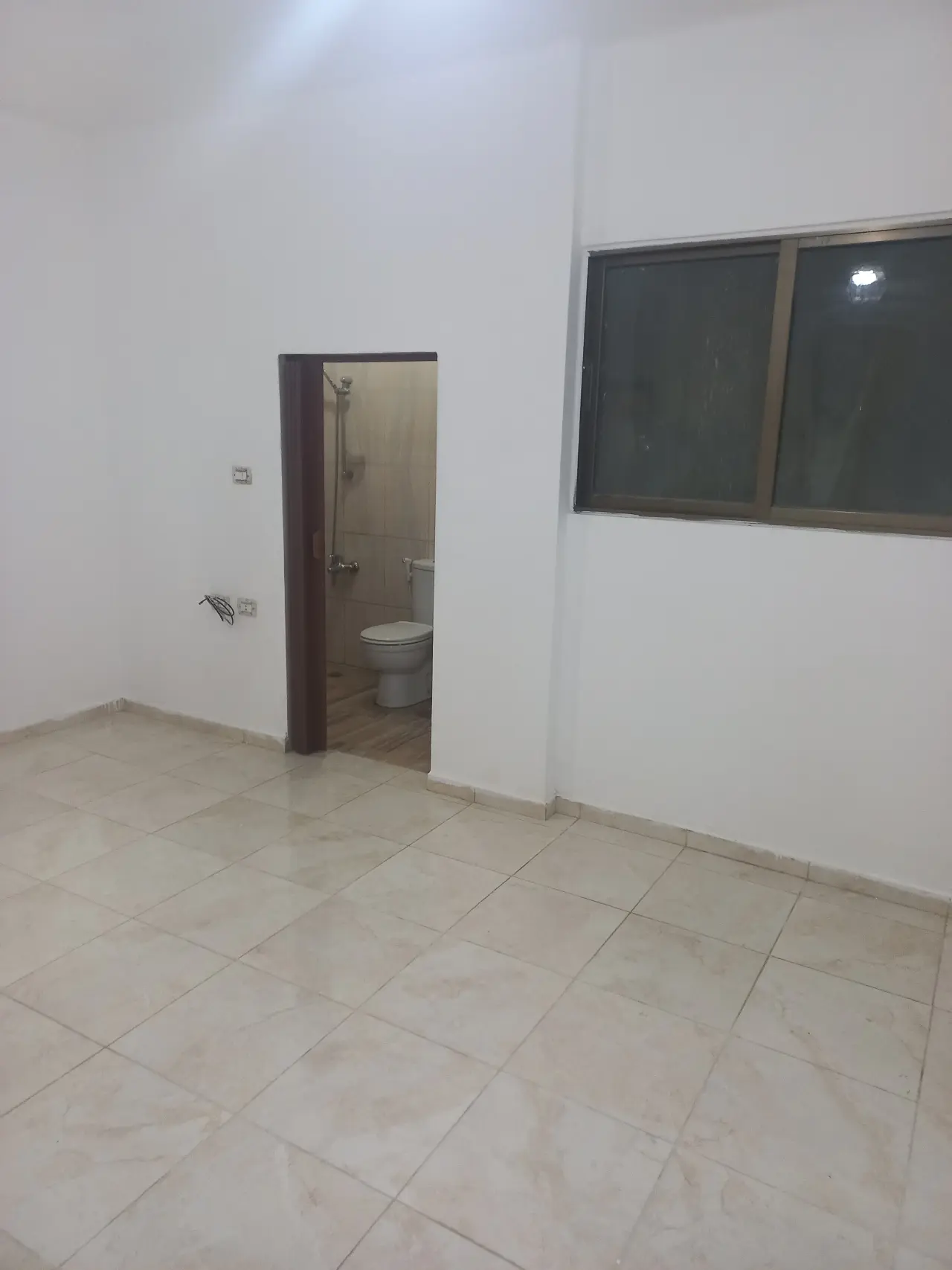 Apartment for rent in Jabal Tareq – photo 4