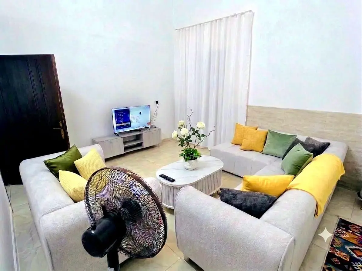 Apartment for rent in Jabal Tareq – photo 2