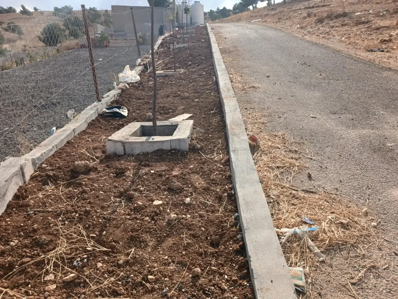 أرض للبيع في Birayn – صورة 2