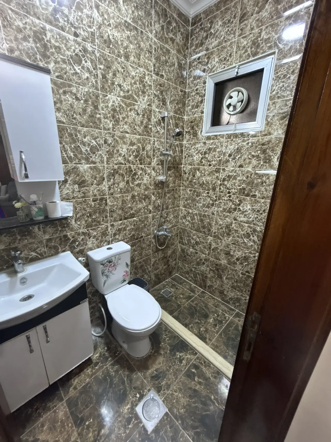 Apartment for sale in Al Sakaneyeh 9 – photo 9