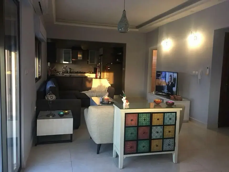 Apartment for sale in Al Sakaneyeh 9 – photo 3