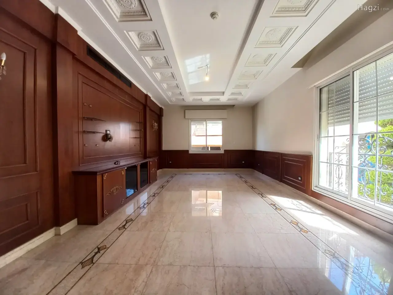Semi-Furnished Apartment to Rent 410sqm
