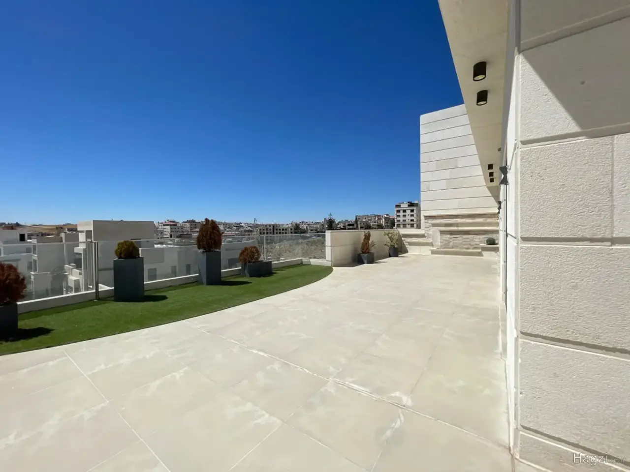 Semi-Furnished Rooftop Apartment for Rent – Abdoun #10766
