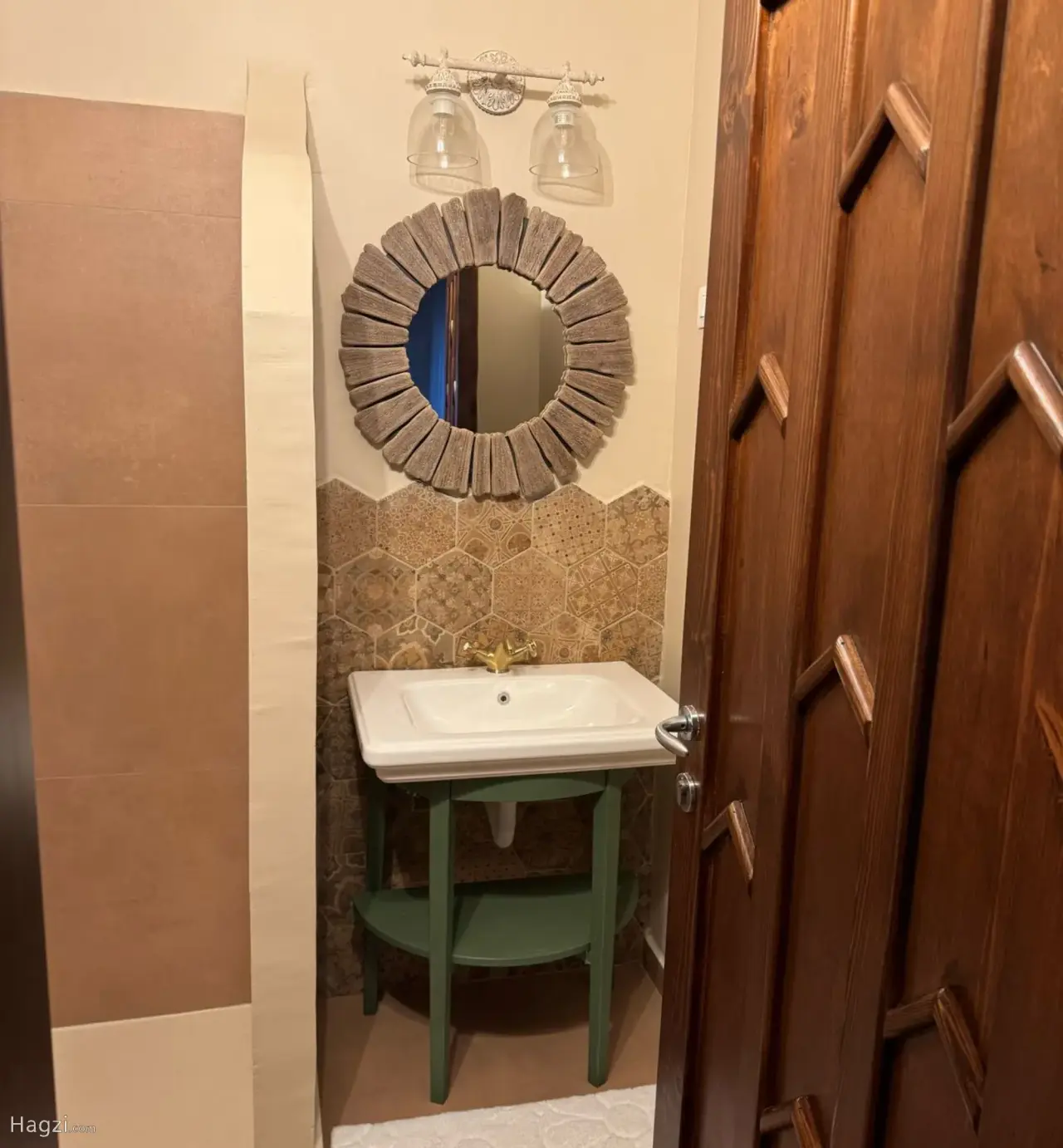 الصورة 12 من 12