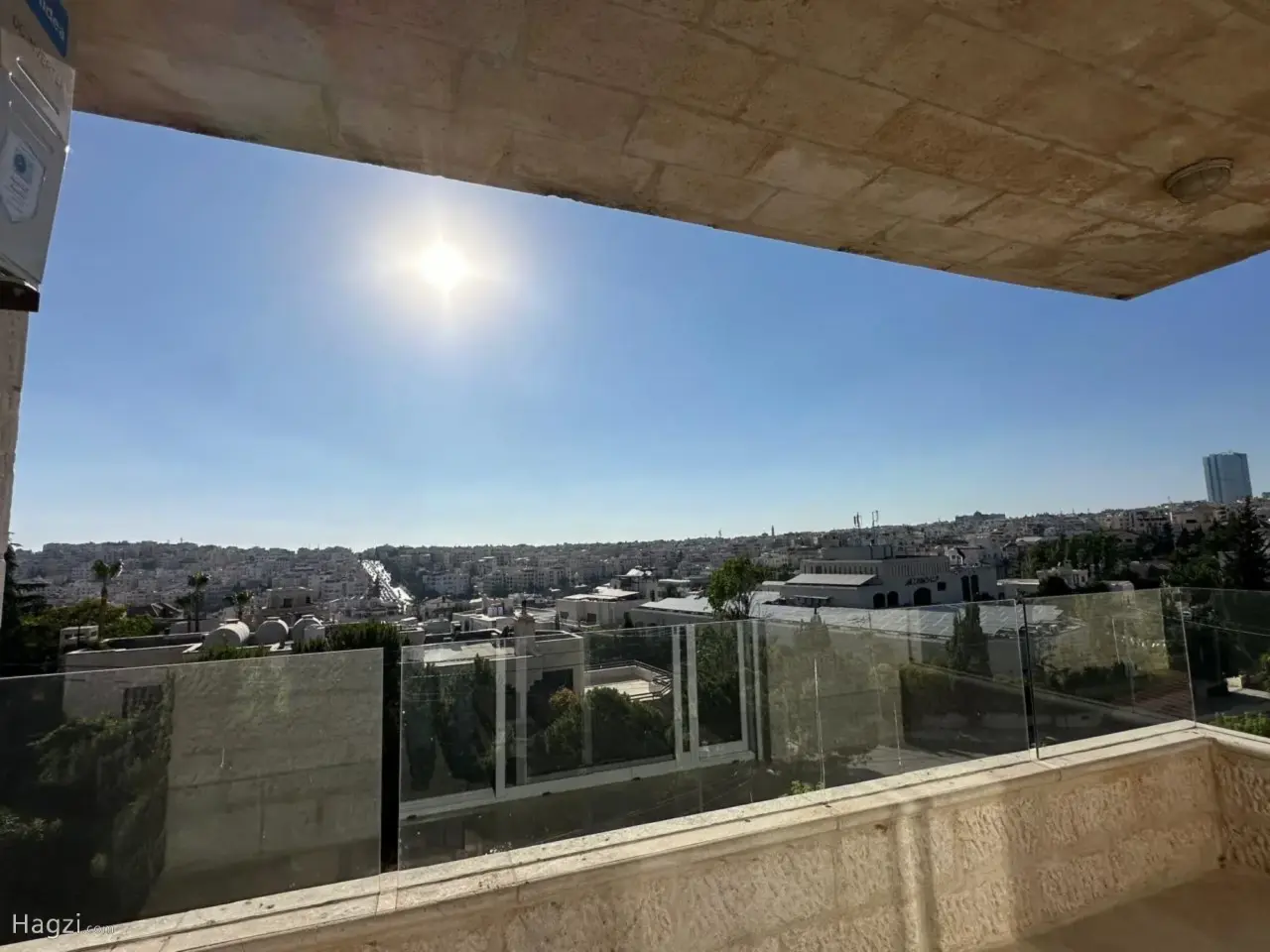 الصورة 12 من 12