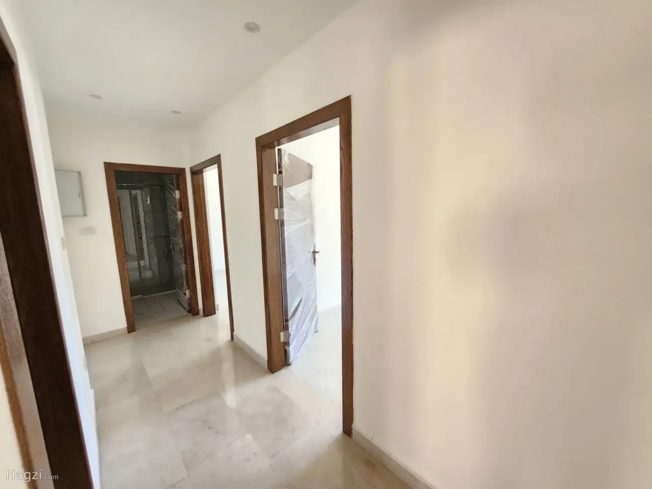 Apartment For Sale In Um Uthaina #3378