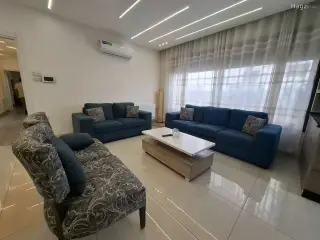 الصورة 6 من 12