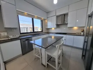 الصورة 6 من 12