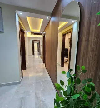 الصورة 1 من 12