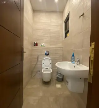 الصورة 2 من 12