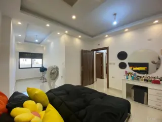 الصورة 10 من 12