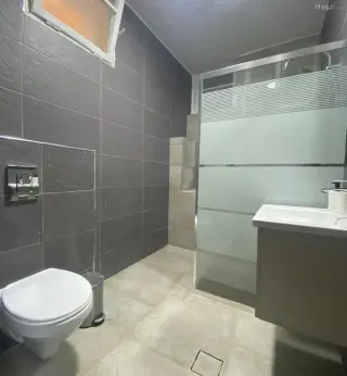 الصورة 10 من 12