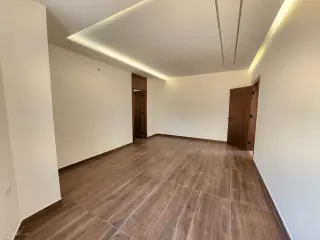 الصورة 5 من 12