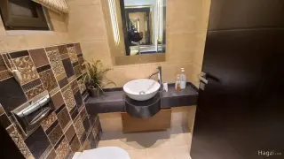 الصورة 10 من 12
