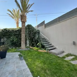 الصورة 1 من 8