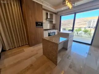 الصورة 2 من 12
