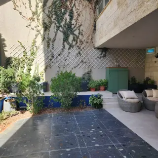الصورة 4 من 12