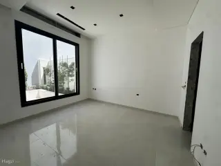 الصورة 9 من 12