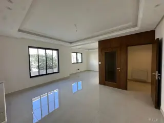 الصورة 1 من 12