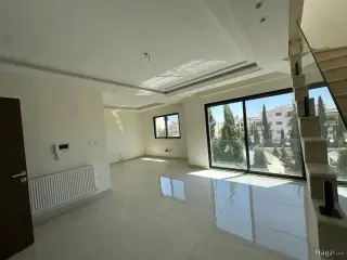 الصورة 4 من 12
