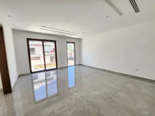 الصورة 5 من 12