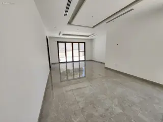 الصورة 3 من 12