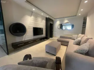 الصورة 2 من 12
