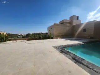 الصورة 4 من 12