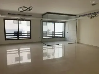 الصورة 10 من 12