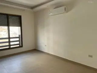 الصورة 2 من 12